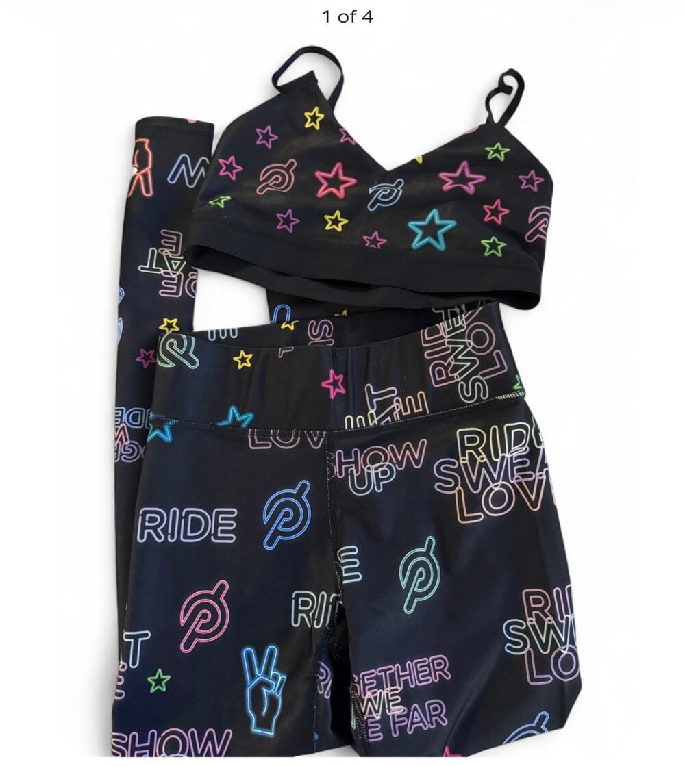NWT RARE limited-edition Peloton x Terez activewear Collab set
Size small